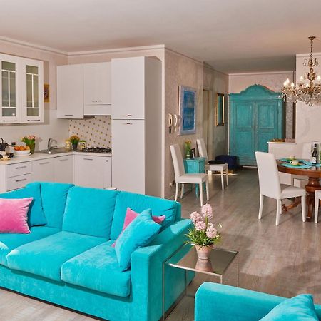 Garda Blue Lake Home Luxury Appartment Дезенцано-дель-Гарда Экстерьер фото
