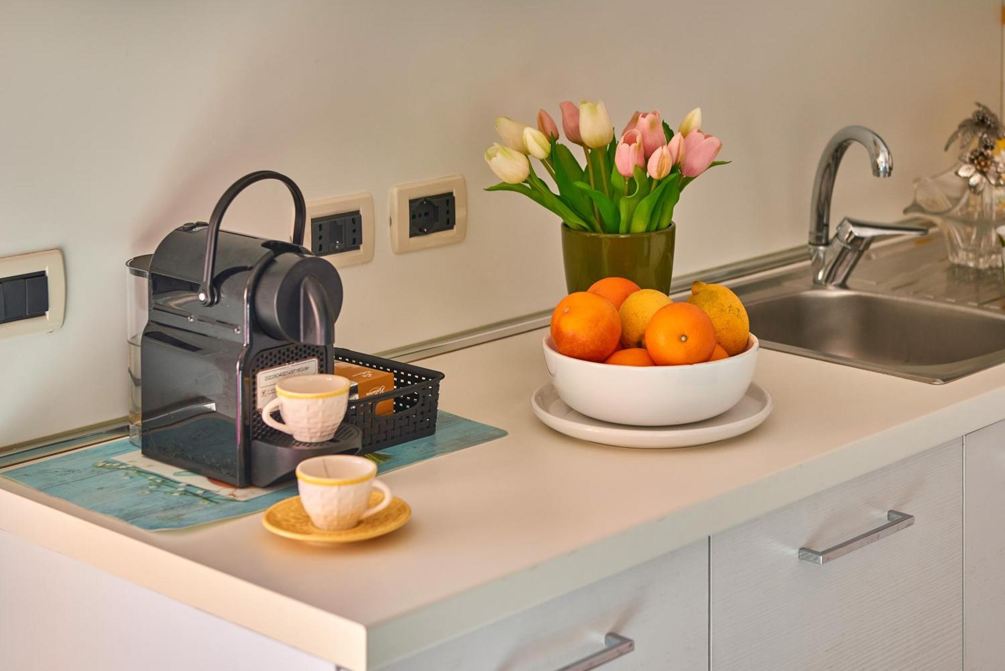 Garda Blue Lake Home Luxury Appartment Дезенцано-дель-Гарда Экстерьер фото